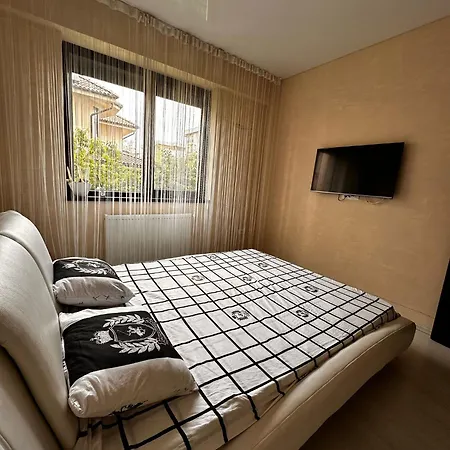 Cu 2 Dormitoare Apartment *